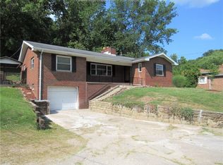 2295 Roxalana Rd, Dunbar, WV 25064