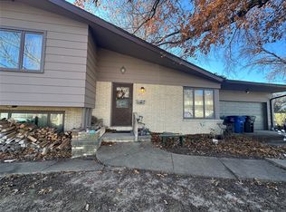 2538 Glennor Rd, Des Moines, IA 50310