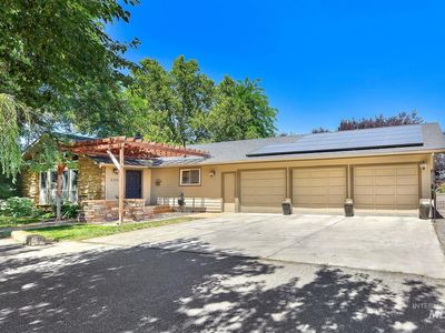 3355 N Yellow Peak Ave, Meridian, ID, 83646