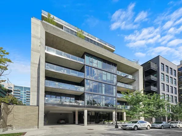 111 S Peoria St #6A, Chicago, IL 60607