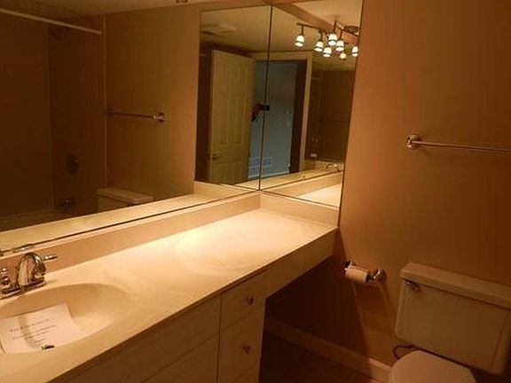 5th image of 484 Timber Ridge Dr APT 207