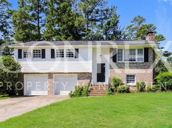 121 Spring Water Dr, Lexington, SC 29073