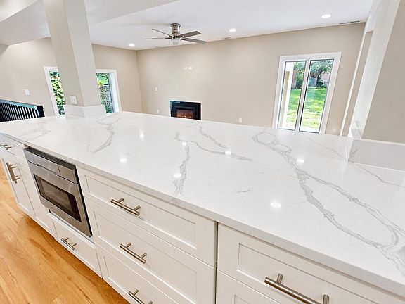 5th image of 63 Bayview Dr #63