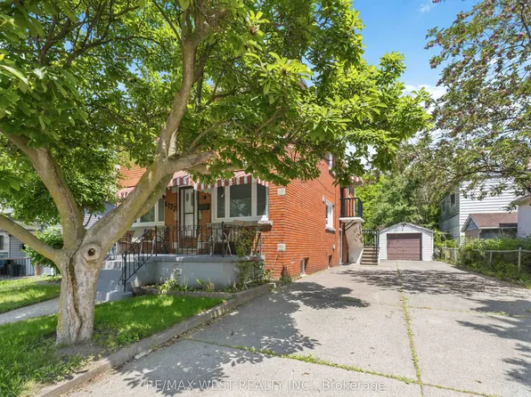 5177 Kitchener St, Niagara Falls, ON L2G 1B4