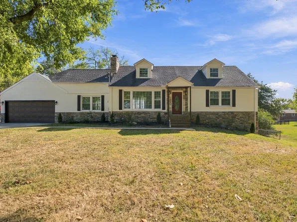 106 Sherbrooke Ln, Hendersonville, TN 37075