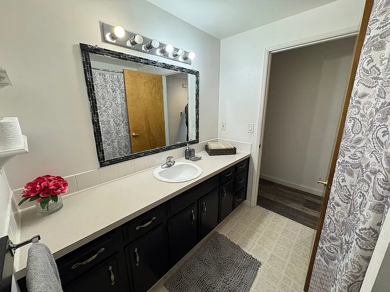 225 Kashmir Ct SE — Photo 20