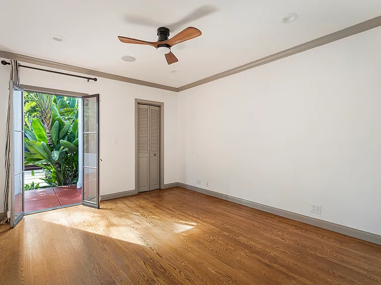 1169 S Sierra Bonita Ave — Photo 29