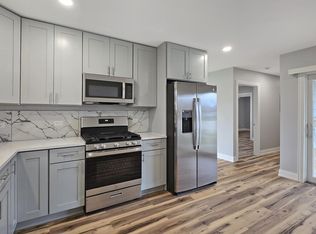 1332 S Bianco Villa Dr #3, Lockport, IL 60441