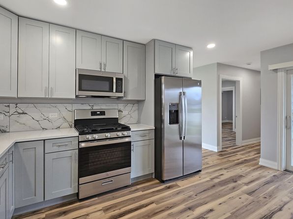 1332 S Bianco Villa Dr, Lockport, IL