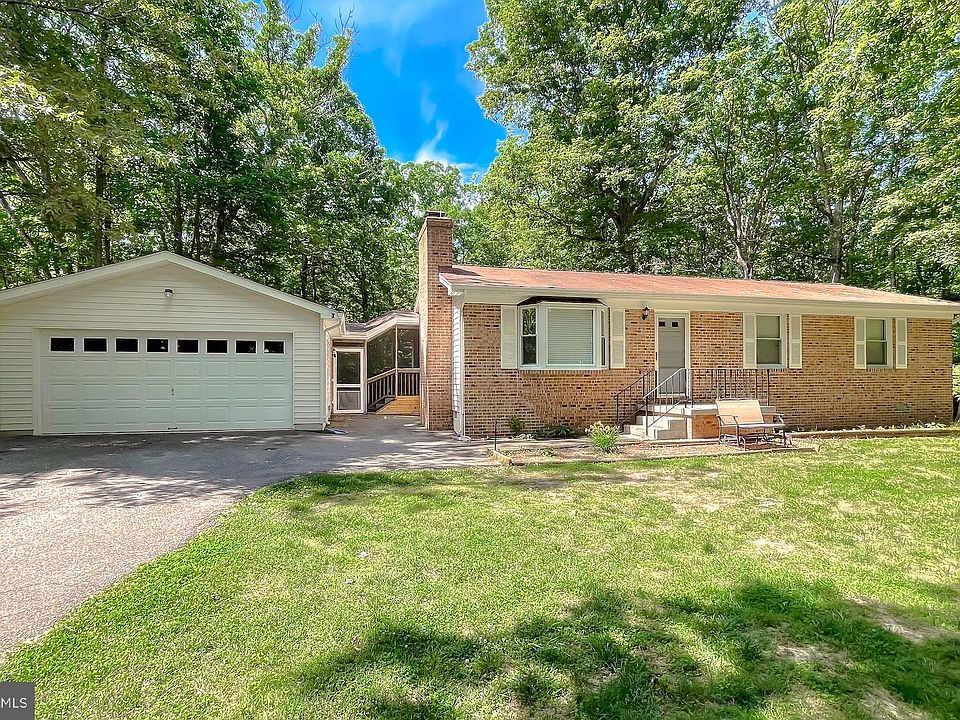 1st image of 37167 E Lakeland Dr