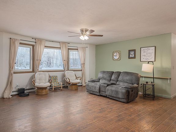 2nd image of 3975 Hollenbeck Ave
