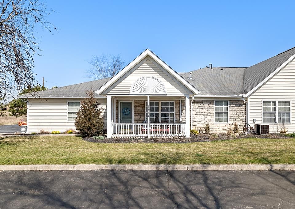 1st image of 685 Villa Dr
