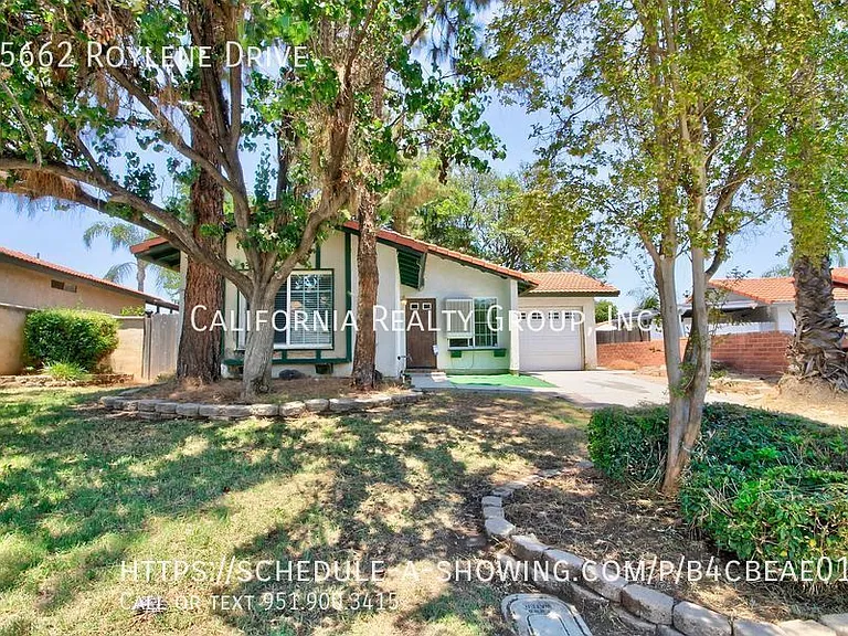 25662 Roylene Dr — Photo 1