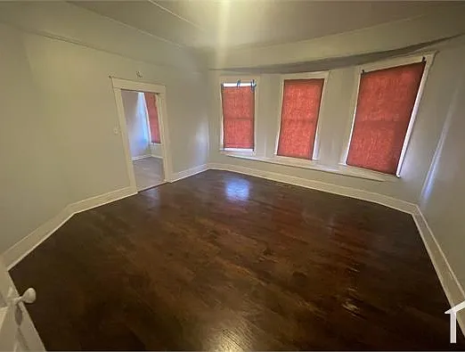 4308 40th Pl N — Photo 3