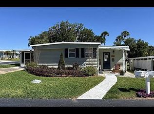 25 Harbor Oaks Dr, Fruitland Park, FL 34731