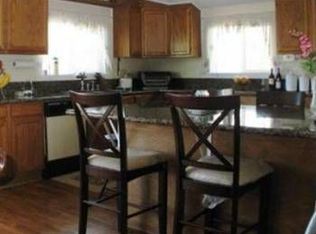 695 E Dutton Rd, Eagle Point, OR 97524