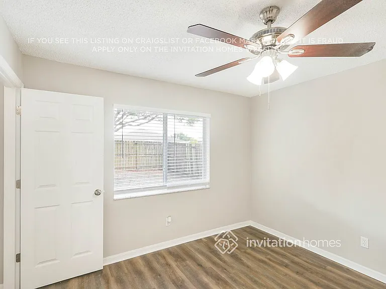 13405 Prestwick Dr — Photo 9