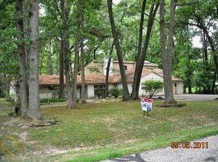 1258 Priscilla Ln, Rochester Hills, MI 48309