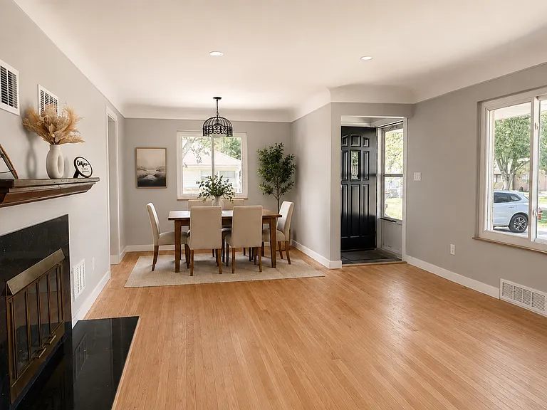 2871 Harrington Rd — Photo 4