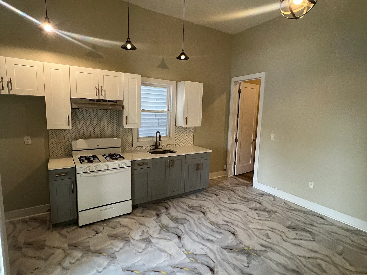 2 bed, $1,750 — Photo 1