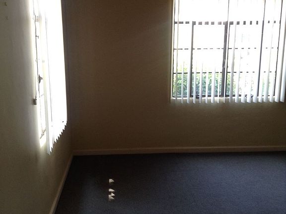 3rd image of 188 W Orange Grove Ave