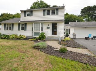 24 Kuebler Dr, Rochester, NY 14624