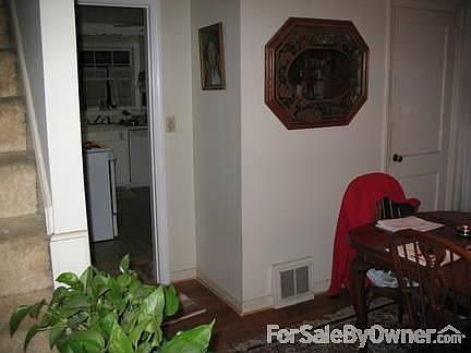 Kitchen to all season porch
						:
						Kitchen to all season porch