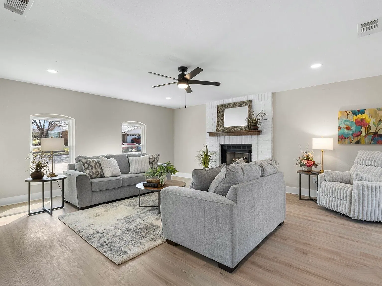 3 bed, 2.0 bath, 1491 sqft, $2,500 — Photo 4