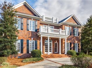 2902 Cabarrus Dr, Greensboro, NC 27407
