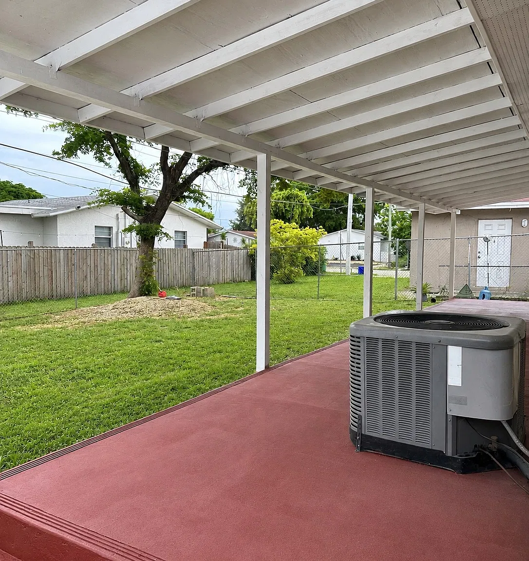 3 bed, 975 sqft, $2,500 — Photo 3