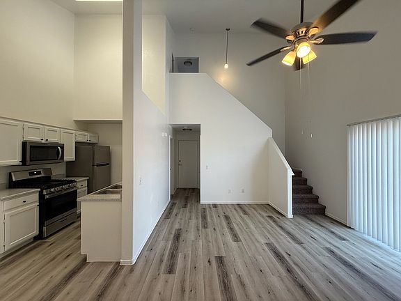 2nd image of 1129 Plantation Ct #0