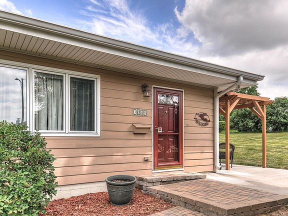 2nd image of 3069 S 49th St