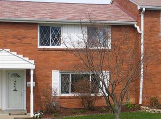 359 Macassar Dr, Pittsburgh, PA