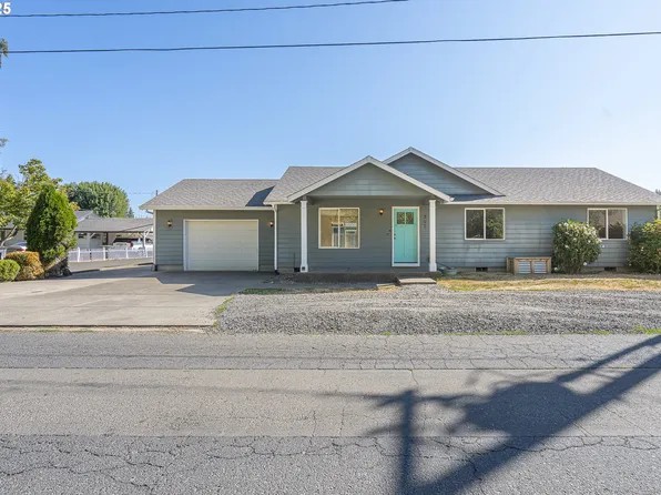 307 Flower Ln, Dayton, OR 97114