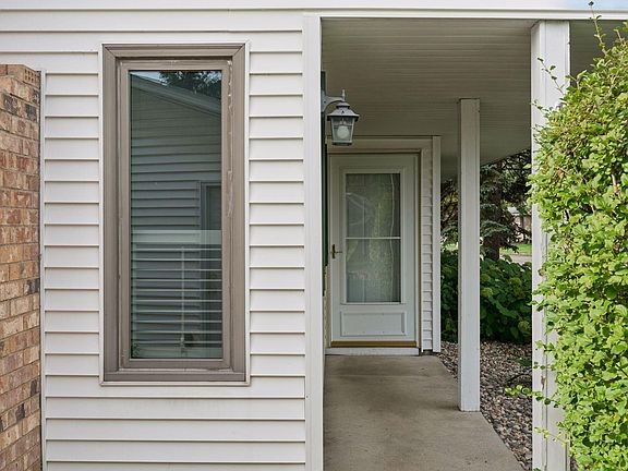 3rd image of 7723 157th St W
