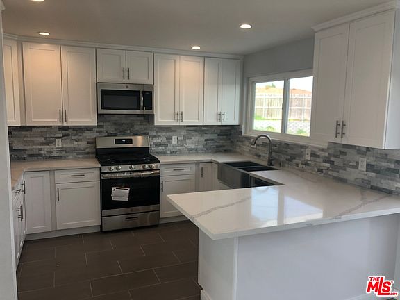 5th image of 1621 Park Ave