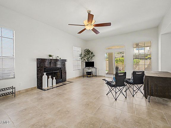 3rd image of 2162 E Loma Vista Drive
