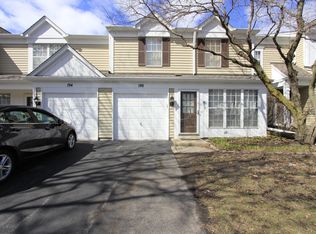 198 Half Moon Cir, Aurora, IL 60504