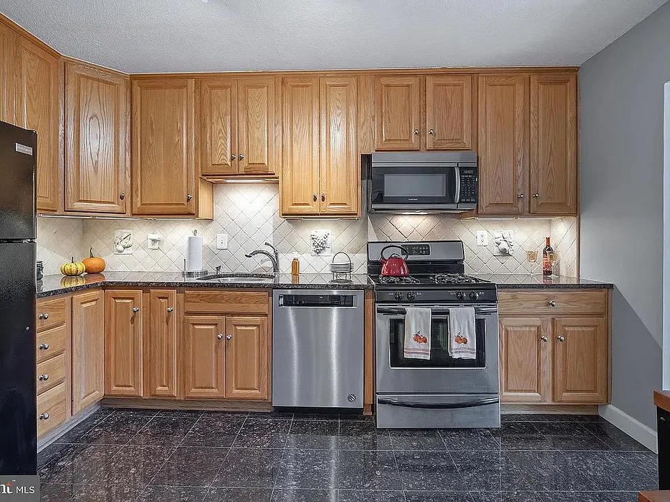 11801 Rockville Pike #306