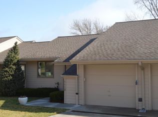 1112 Arbor Ridge Dr, Council Bluffs, IA 51503