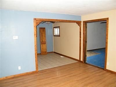 4th image of 3690 Applewood Dr