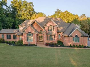 904 Templeton Rd, Martin, TN 38237