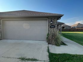 9017-9019 Sandra Way