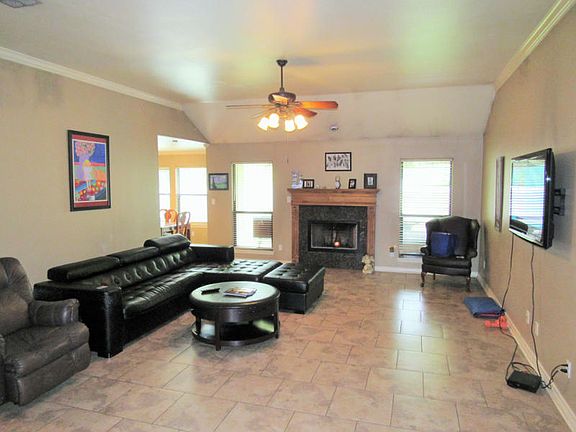 5th image of 14438 Red River Dr