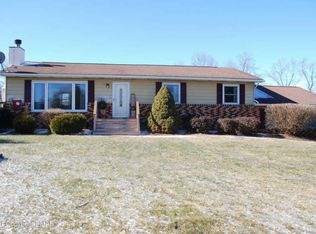 227 Kevin Ln, Brodheadsville, PA 18322