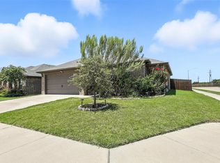 400 Keresley St, Crowley, TX 76036