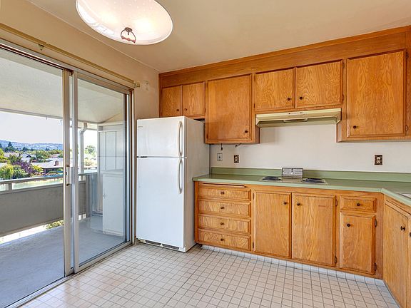 4th image of 339 Broadway APT 307