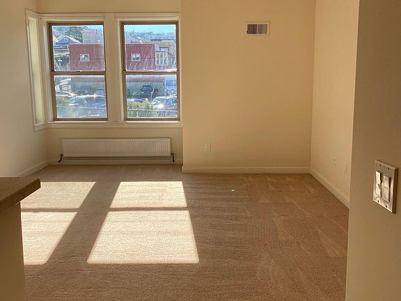 3rd image of 55 Trumbull St #18