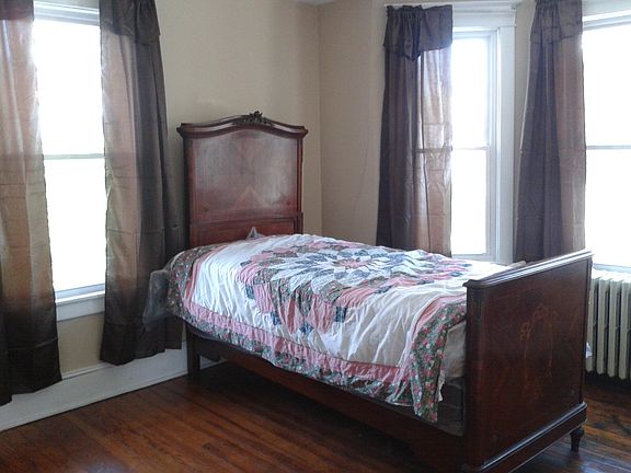 back bedroom