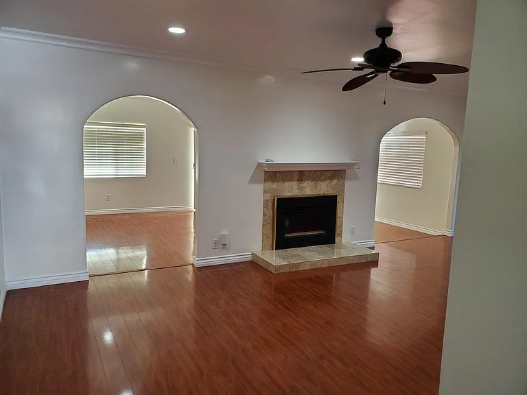 8921 Chimineas Ave — Photo 9